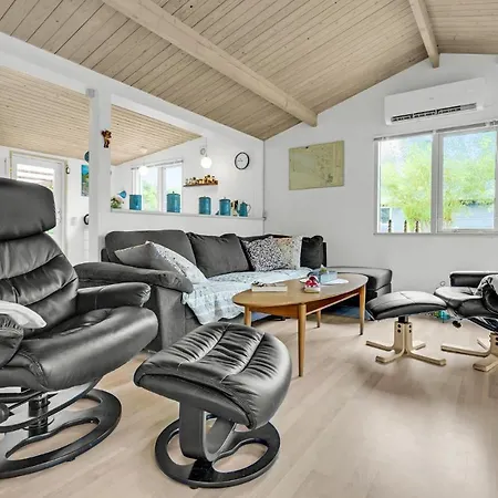 2 Bedroom In 펜션 *