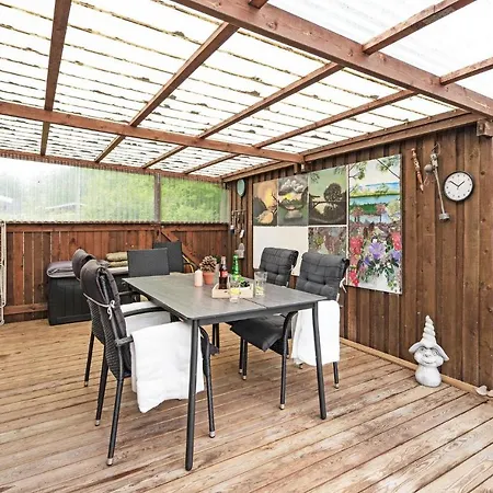 2 Bedroom In