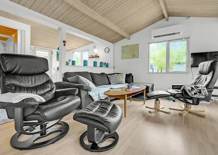 2 Bedroom In Ferienhaus *